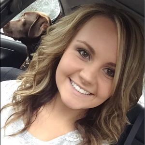 Meet your Posher, Alexandra